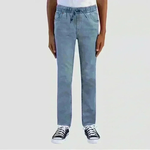Levi's Other - Levi’s Skinny Pull on Jeans